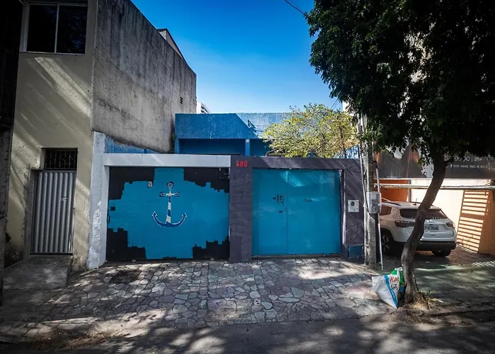 Full Sail Hostel